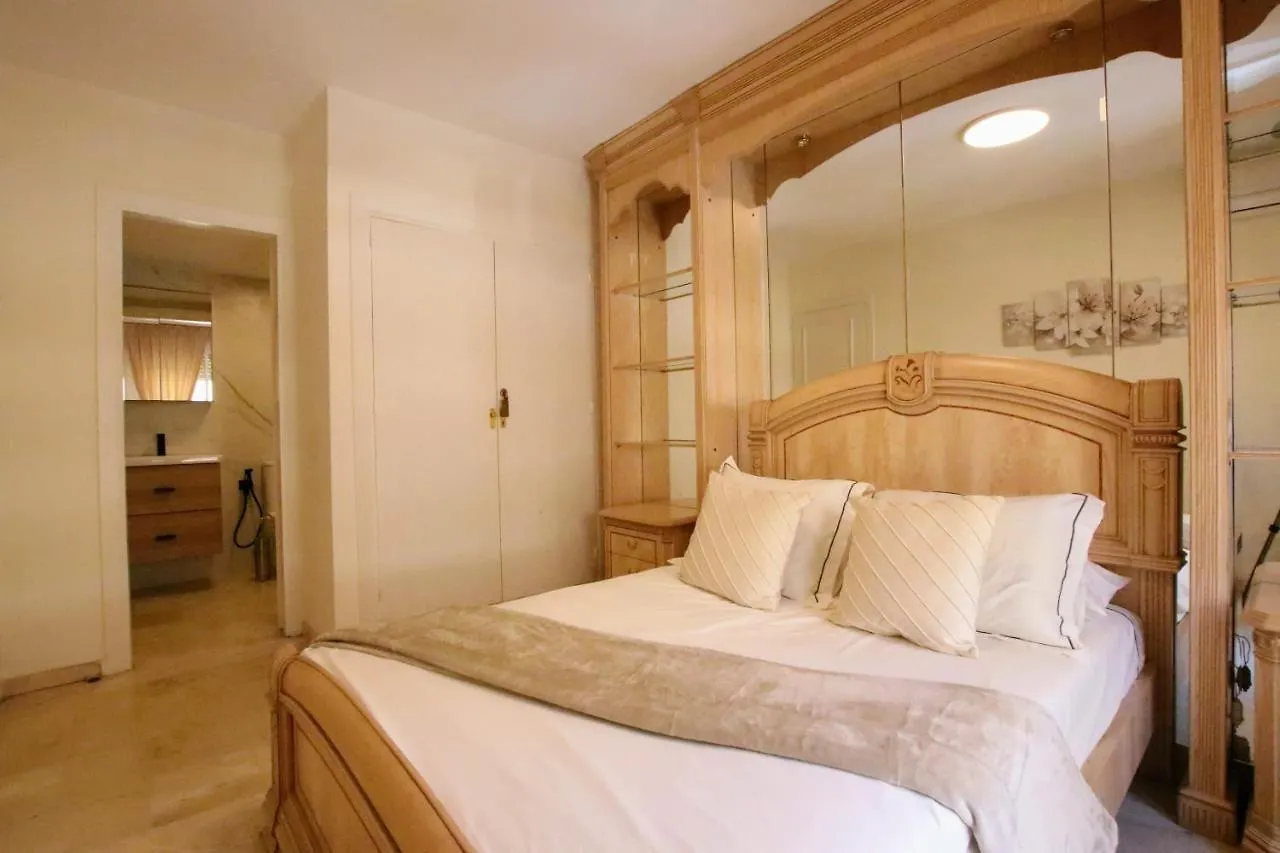 Tess Apartamento Las Camelias Fuengirola Espagne